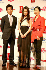 幻灯图集：徐若瑄亮相东京 正式重返日本娱乐圈