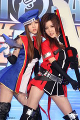 组图：By2性感Cosplay装 自曝曾同时喜欢一男生