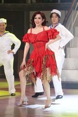 组图：许慧欣参演百老汇音乐剧 变性感歌姬突破自我