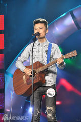 幻灯图：快男成都25强诞生 师洋成功挺进全国300强