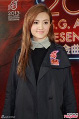 组图：传林峰不续约与TVB交恶 许廷铿有望上位