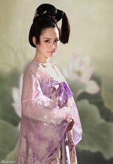 组图：《武则天秘史》双姝争艳 阿娇中性郑爽清纯