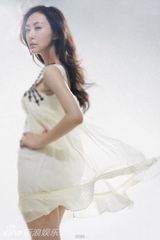 组图：80后演员田朴珺写真 曾演《甄嬛传》