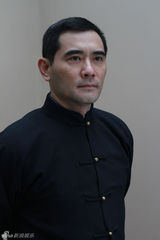 高清图：《天行健》造型照曝光 赵文瑄扮清华校长