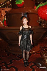 组图：Twins工作密集盼望早放假阿Sa为阿娇写情书