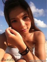 跳水第一美女何姿微博美图 可爱卖萌(图)