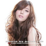 高清组图：周伟童俏皮淑女写真显温柔可爱