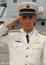 组图：盘点明星帅气军装造型 男星阳刚女星飒爽