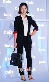 组图：少女时代允儿与BB成员G-dragon等助阵新品发布