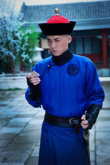 组图：《赏金猎人》湖南卫视开播 李易峰演帅气捕快