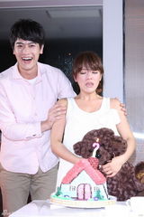 组图：丁当庆生遭恶整 崩溃痛哭成泪人儿