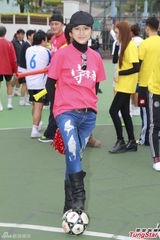 组图：《守业者》办足球赛 马赛否认空少是新欢