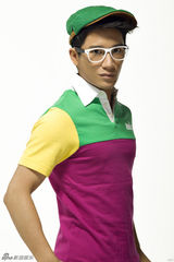 组图：袁子皓春装大片玩转色彩 尽显阳光帅气