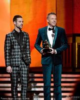 Macklemore & Ryan Lewis获56届格莱美最佳新人