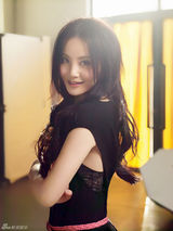 幻灯图：陶红淡雅写真 曼妙身姿秀自然美