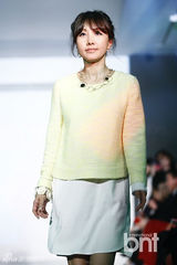 组图：韩国小姐梁乂升MayQueen性感出席时装秀