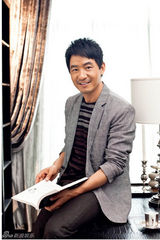 组图：郭晓冬程莉莎封面大片 拍摄默契显甜蜜