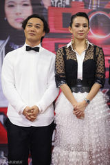 组图：《最强音》冠亚军见面会 陈奕迅摆鬼脸