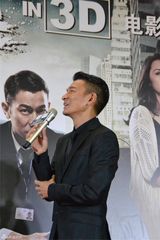 组图：《风暴》杭州首映 刘德华称在现场像导师