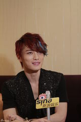 组图：金在中自曝是吃货 解图新专辑涵义