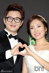 组图：韩谐星尹亨彬郑京美幸福大婚想生双胞胎