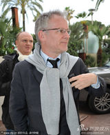 幻灯图：电影节主席及导演已抵达下榻酒店