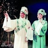 组图：粤剧大师红线女生前留影合集 优雅动人