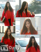 组图：少时成员亮相机场 徐贤火红孝渊粉嫩