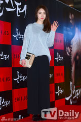 组图：李妍熙郑丽媛等靓装助阵《Monster》试映