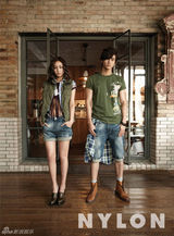 组图：2PM成员泽演佑荣夏装写真展成熟魅力