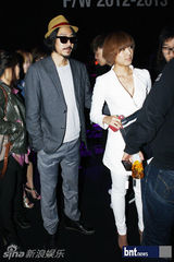 组图：韩星孔孝真严正花等明星出席首尔时装秀