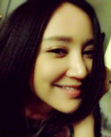 组图：张歆艺海量生活私照曝光 获封素颜女王