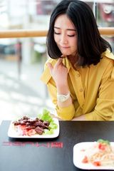 组图：张丁懿最新写真曝光 鬼马俏皮尽显活力