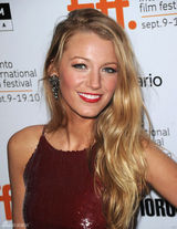 高清组图：“绯闻女孩”布莱克-莱弗利性感亮相