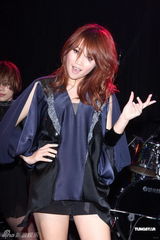 组图：歌姬A-Lin大解放LIVE音乐会 秀美腿跳热舞