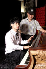 幻灯组图：南拳妈妈摆脱杰伦影子 称双J一直是好友