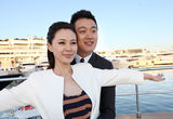 组图：佟大为关悦游艇写真 演绎经典爱情瞬间