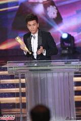 组图：马国明获我最喜爱电视男角色奖