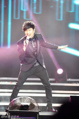 组图：TOP榜落幕 罗志祥大满贯吴奇隆跨界助阵