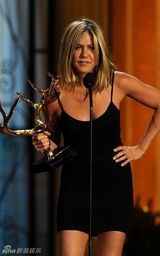 高清组图：安妮斯顿约翰逊迪亚兹捧场男士选择奖