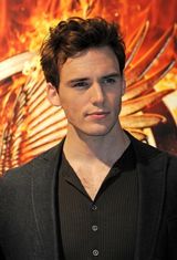 组图：《饥饿游戏：星火燎原》全阵容亮相戛纳