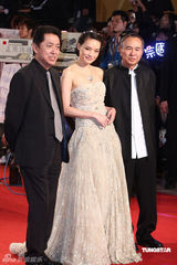 高清：舒淇华贵亮相金马 媚眼如丝神采飞扬