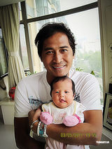 组图：齐秦首度公开女儿太太合照 祝福旧爱王祖贤