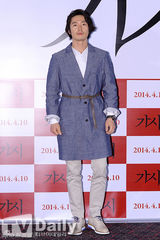 组图：《刺》试映 张赫赵宝儿演绎心动爱情