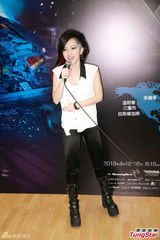 组图：邓紫棋曝林宥嘉支持个唱 害羞不谈