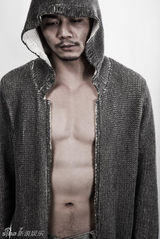 高清：《生死线》收视破八 杨烁最新写真曝光