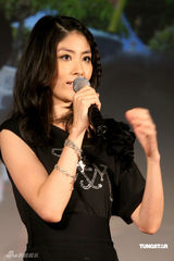 幻灯图集：陈慧琳为香港迪斯尼造势 献歌温情洋溢