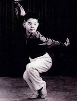 组图：李连杰儿时黑白老照片曝光