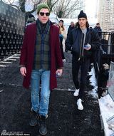 组图：电影明星爱名模 直的弯的都逃不过