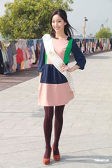 组图：候选中华小姐背景雄厚 徐少强之女曾志伟护航